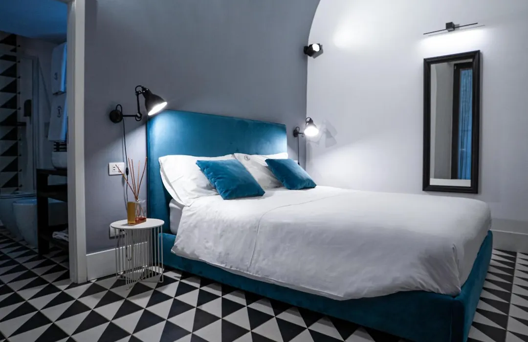Suite Pulcinella- Lp Suite In Naples Hystorical Center-1